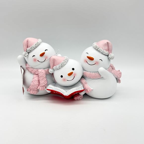 Peppermint Square Three Snowmen in Pink Hats & Scarves Reading Book Figurine NEW - Picture 1 of 10